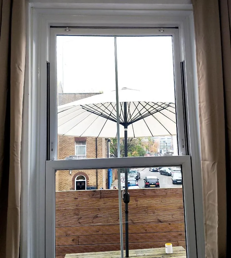 City Lodge Shadwell Londra Bed & Breakfast